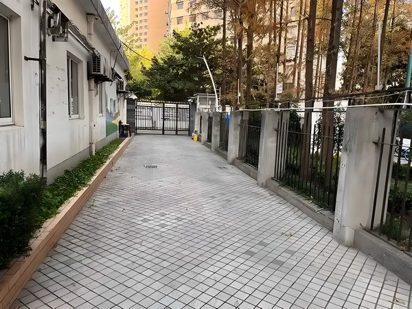 比不过刘亦菲杨幂，赵丽颖在电影圈处处尴尬